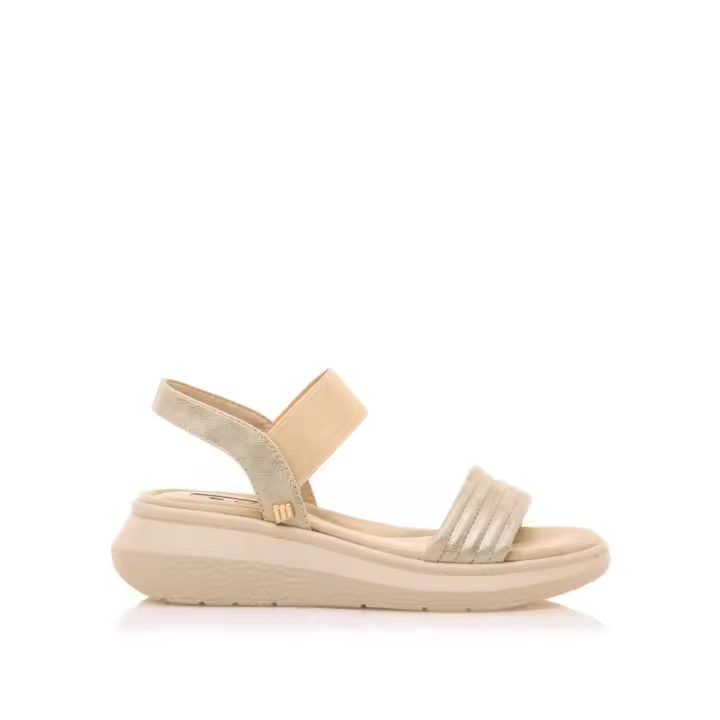 Sandalias marca Mustang modelo 60434-C55652 para mujer en color metal - 1