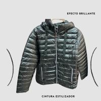 Beachy Abrigo Brillante Corto Ajustado Al Cuerpo Tallaje Normal Estiliza Figura Con Cremalleras Laterales - details 7