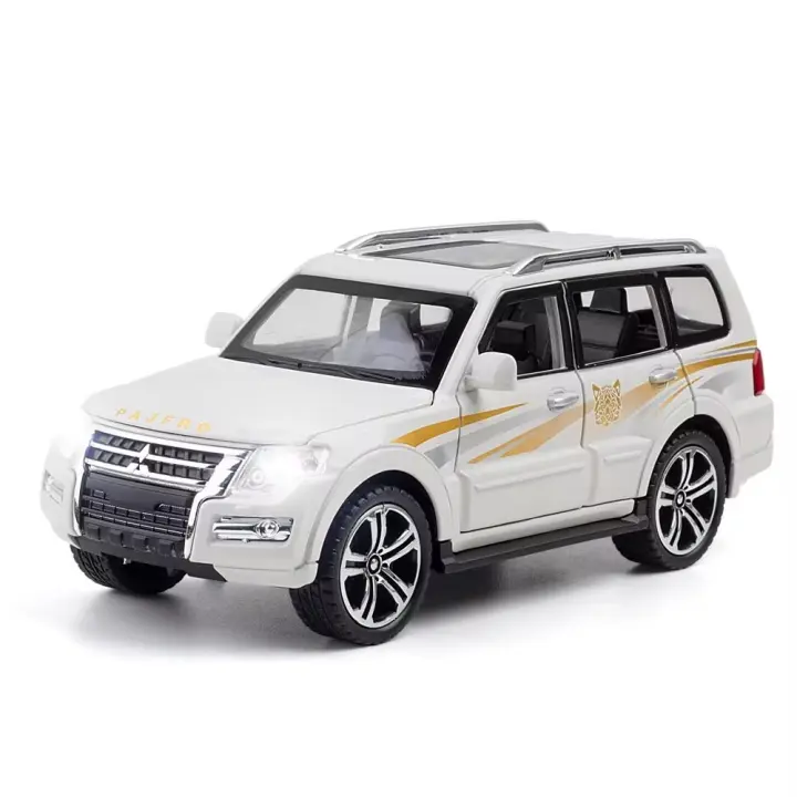 MITSUBISHI PAJERO Modelo De Coche SUV a Escala 1:32 En Aleación Simulación Vehículo Off-road Con Puertas Abiertas Regalo Para Niños Tamaño Aproximado 16*7.3*6.3CM - 1