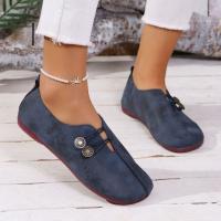 Women's comfortable round toe soft bottom flat shoes, buckle decoration, solid color, casual and breathable, easy to put on and take off, slip-on design - details 1