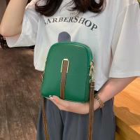 Bolso Bandolera Para Mujer Diseño Vertical De Color Sólido PU Suave Estilo Coreano Japonés Con Entradilla Para Auriculares - details 6