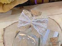 Set de cuatro piezas para la Ceremonia de las arenas Bodas tarros de cristal decorados con cinta de arpillera y lazo sobre una rodaja de madera para la ceremonia de las arenas - details 2