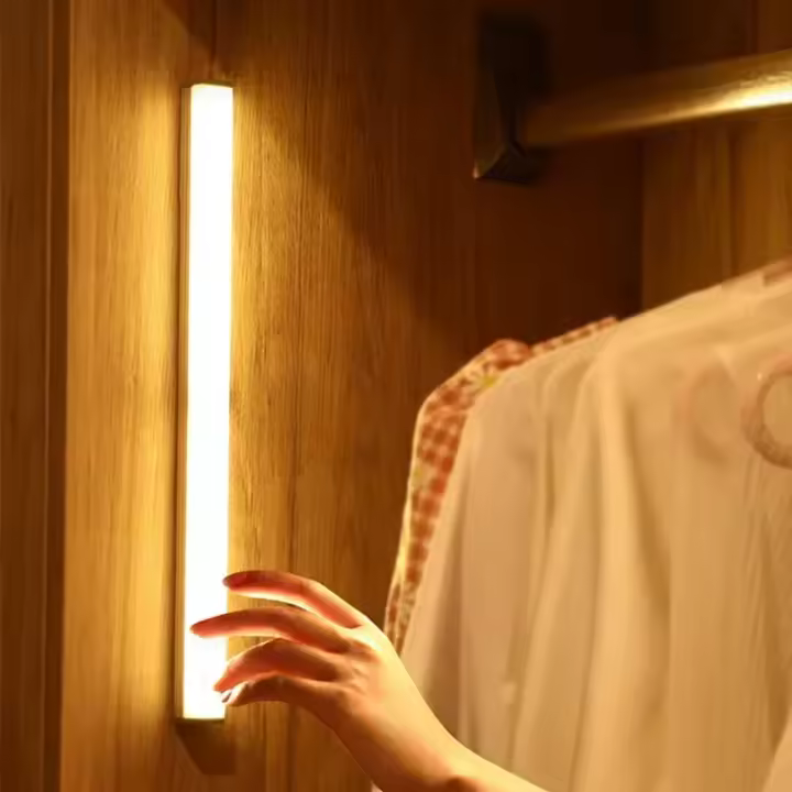 Luz Nocturna Inteligente Inducción Corporal LED Recargable Para Pasillo Armario Pared Baño Toilette Luz De Inducción Doméstica - 1
