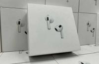 Apple AirPods 3 Auriculares intrauditivos inalámbricos Bluetooth con estuche de carga con cable, impermeabilidad profesional IPX4, reducción activa de ruido y excelente calidad de sonido, batería de larga duración - details 2