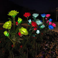 Lámparas Solares De Jardín Decorativas En Forma De Rosa Con 5 Cabezas Para Decoración De Patio Y Jardín Fuente De Energía Solar LED Incluida - details 8