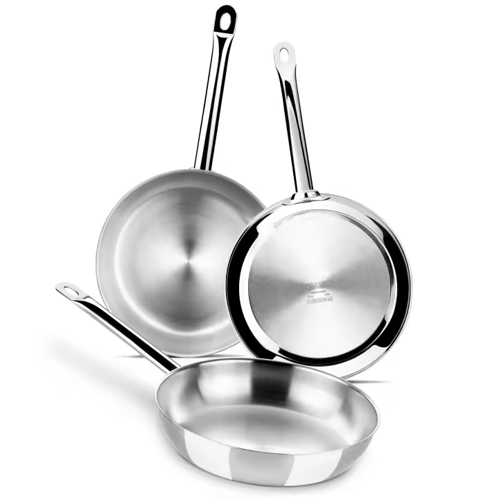 Monix Chef - Set 3 Sartenes, Lote 20, 24 y 28 cm, Acero Inoxidable, Triple Fondo Difusor Forjado, Mango Pulido Brillante, Apta Inducción - 1