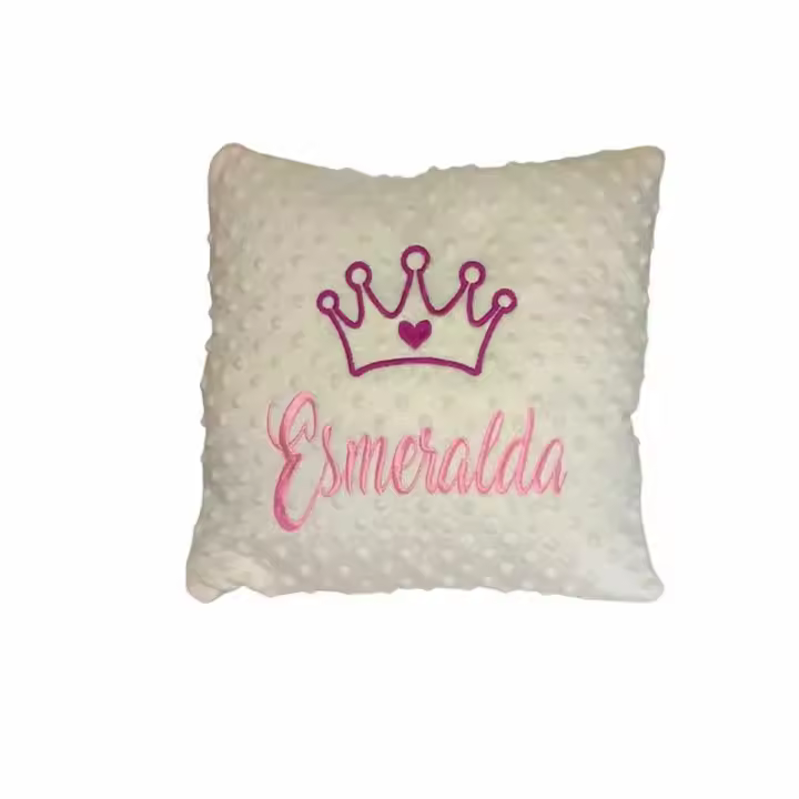 personalizameatugusto cojin topito con nombre bordado - 1