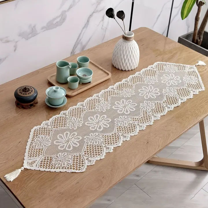 Mantel European Estilo Con Diseño De Encaje Hueco Y Bandera De Mesa Blanca Alfombrilla De Comedor 100% Poliéster - 1