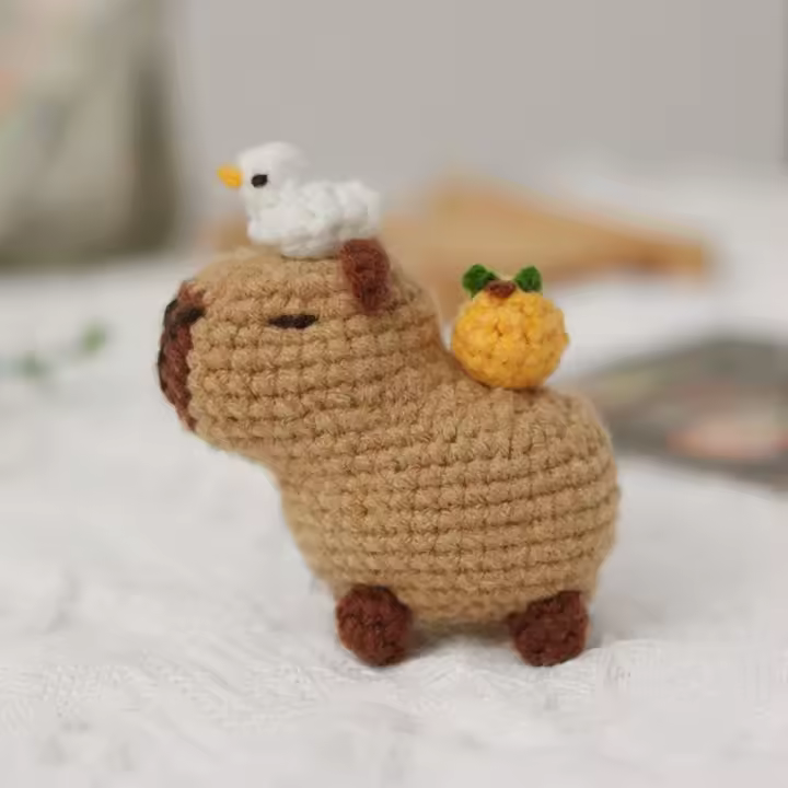 Kit De Tejer Para Principiantes Con Peluche De Capybara Y Guía De Tejer a Mano Conjunto DIY De Conejo De Peluche Herramientas De Tejer Y Hilo Incluidos - 1