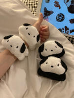 Sanrio Pochacco Muñequera De Plush Para Niñas Accesorio De Cabello Y Deporte Con Diseño De Dibujos Animados Regalo Ideal Para Niñas - details 1