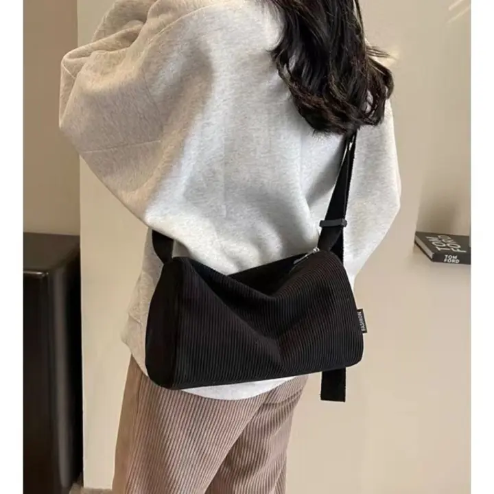 Bolso De Hombro Para Mujer De Terciopelo En Color Sólido Bolso Cruzado Casual De Cuero Synthético Con Asa Larga - 1