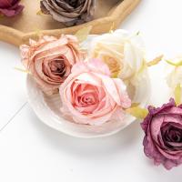 5Pcs Flores Artificiales De 7cm Rosas De Seda Para Decoración De Hogar Accesorios De Boda Caja De Dulces Navidad DIY - details 1