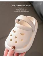 Zapatillas De Jardín Para Niños Resistentes Y Antideslizantes Con Encantos De Navidad Y Halloween Para Niños Y Niñas De Toda La Season - details 3