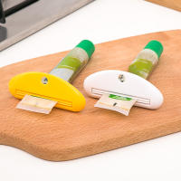 4pcs/pack Sujetadores De Tubo De Pasta De Dientes Plásticos En 4 Colores Soporte Para Tubo De Pasta De Dientes Lindo Y Útil - details 3