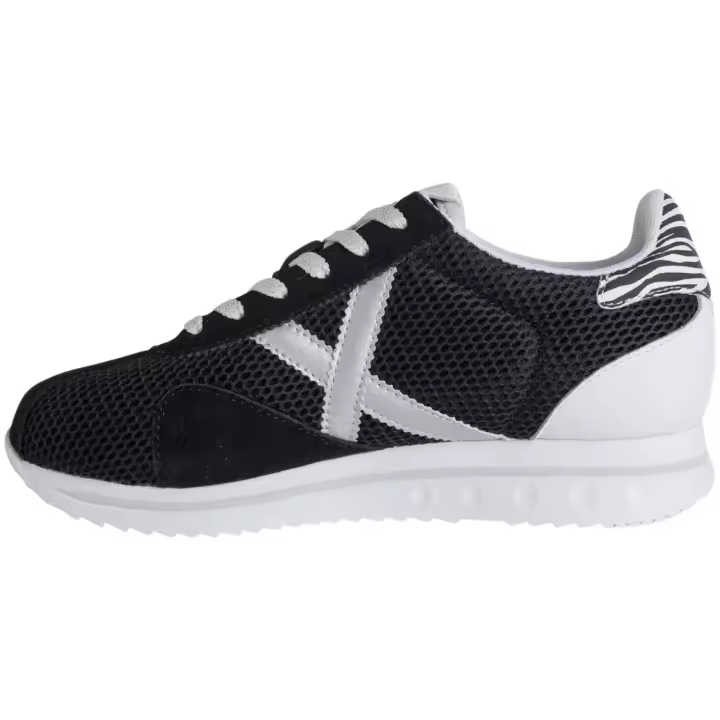 Zapatillas Munich Sapporo Sky 64 para mujer en color negro - 1