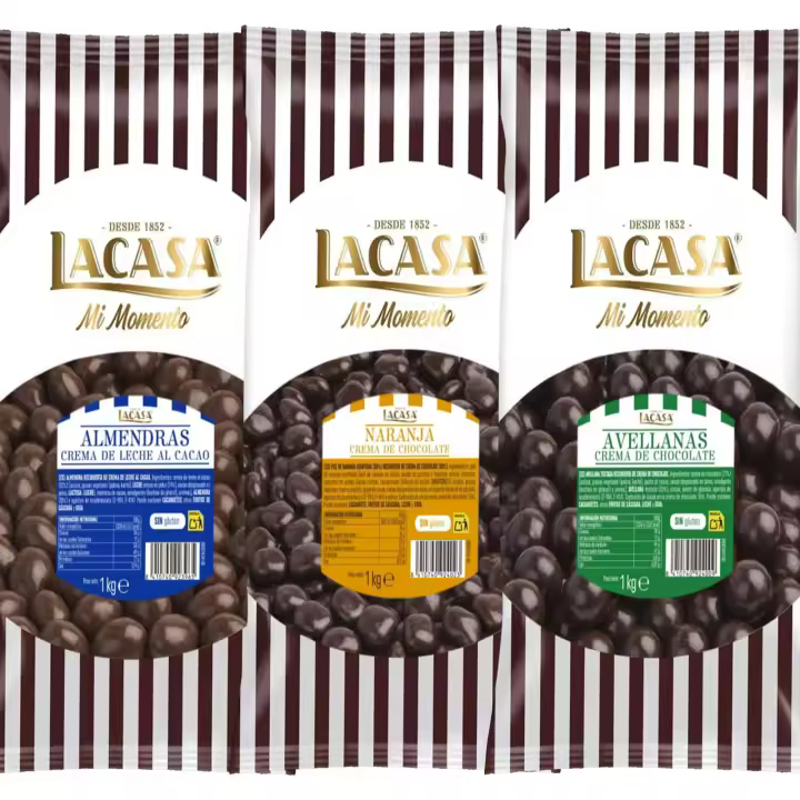 Lacasa Mi Momento pack 3kg bolas: Almendra con chocolate con leche ,Avellana con chocolate Negro ,Dados de naranja con chocolate Negro - 1