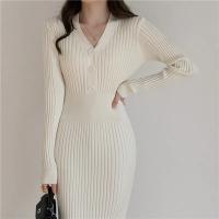 Vestido Bodycon Elegante Para Mujer Con Botones Y Cuello En V De Terciopelo Suave Manga Larga Estilo Oficina Otoño Invierno - details 30