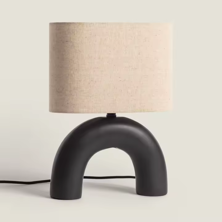 LEDKIA LIGHTING - Lámpara de Mesa Decorativa | Base de Cerámica y Pantalla de Tela | Iluminación Máxima 40W | Uso Interior IP20 | Dimensiones Compactas, Negro, Cerámica, Tela - 1