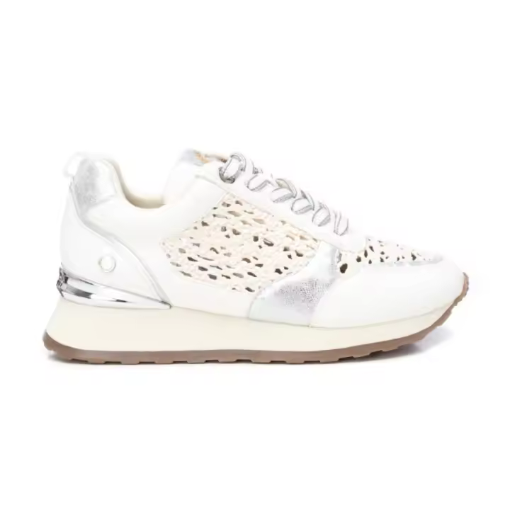 Shoes Deportivos marca Xti para mujer en color blanco - 1