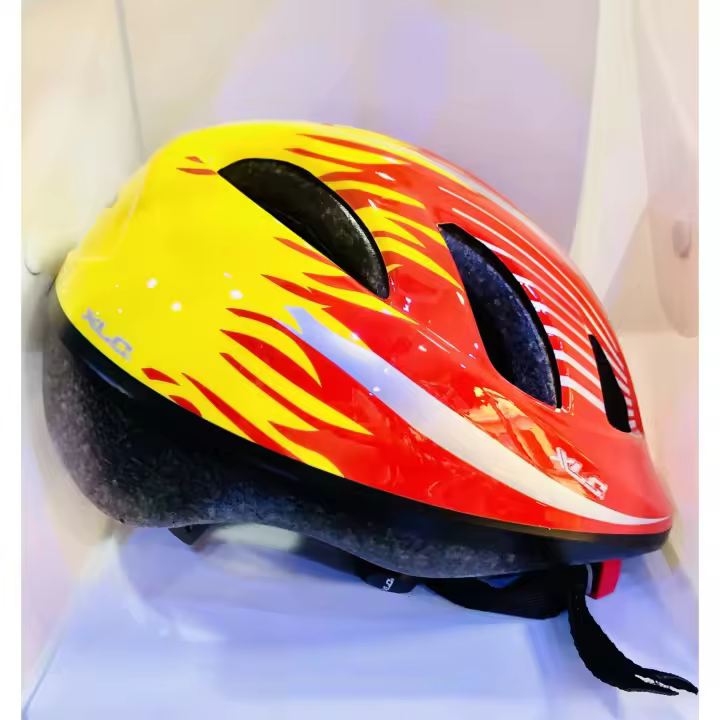 CASCO NIÑO FUEGO 9 AGUJEROS ROJO PARA BICICLETAS O PATINETES MARCA XLC TALLA 49-54 XLC BH-C16 - 1