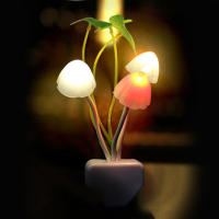 Lámpara De Noche De Setas LED Con Sensor De Luz 220V 3 Luces Coloridas EU & US Plug Mushroom Fungus Night Light Novelty - details 2