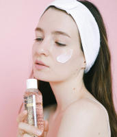 Opal Beauty - Set de Spa con Diadema Ajustable de Microfibra y Muñequeras Suaves para Rutinas de Belleza, Cuidado Facial, Maquillaje, Autocuidado, Tratamientos Antiedad, Mascarillas Faciales, Relax y Bienestar en Casa - details 1