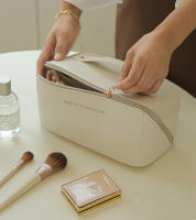 Bolsa De Cosméticos Para Mujer Elegante De Cuero PU Organizador De Maquillaje Y Aseo Para Viaje Pouch Colgante Tote De Viaje - details 4