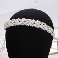 Diadema De Perlas Y Rhinestones Para Mujer Accesorio De Boda Diseño Nuevotienda Encantadora Para Casamiento Fiesta Aniversario - details 4