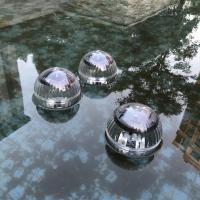 Lámpara Flotante Solar LED Para Piscina Y Pila Solar Panel Iluminación Cambiante De Color Disco Glow Show IP65 Impermeable - details 2