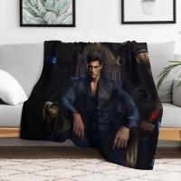 Manta De Terciopelo Suave Para Playa Con Arte De ACOTAR Rhysand Cassian Y Azriel Para Adultos Estilo Moderno Antipelusa Portátil Para Picnics Viajes Y Hogar - details 5