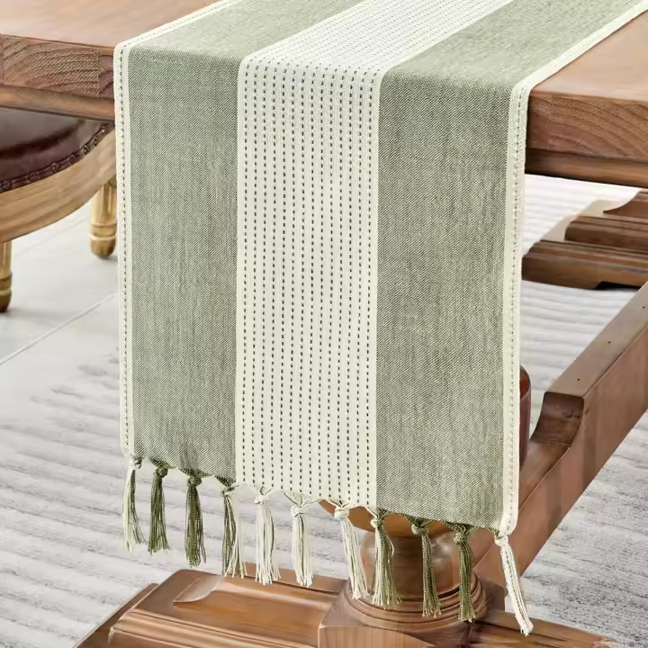 Camino de mesa de lino y algodón verde salvia de 180 cm de largo con borlas hechas a mano, camino de mesa de macramé para fiestas navideñas y uso diario (verde, 180 cm) - 1