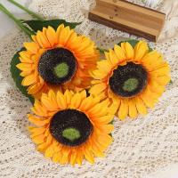 1/3/5Pcs Bouquet De Flores Artificiales De Girasol Para Decoración De Hogar Fiesta De Boda Regalo De Día De La Madre Ornamento De Jardín Material Seda - details 4
