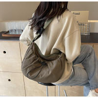 Bolso De Hombro De Nylon Nueva Diseño En Niche Color Sólido Con Pliegues Bolso Cruzado Versátil Para Uso Casual En Clase Y Comuting - details 15