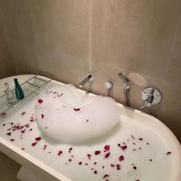 Banos De Burbujas Naturales Con Petalos De Rosa Para Bañarse En Pies Spa De Salud Baño Propuesta Ceremonia Festival Fiesta Flores Secas - details 5