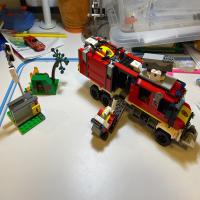 Vehículo De Incendio De La Serie Ciudad 502 PCS Con Rojín Agua Y Escuadrón De Bomberos Para Niños Juguetes De Construcción De Bloques Compatible Con Lego - details 4