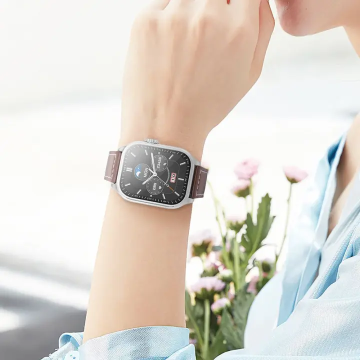 Smartwatch Hoco Y17 con pantalla TFT 2,03” (240 × 296 px), resistencia IP67 y Bluetooth v3.0/5.0 para notificaciones y llamadas. Monitorea frecuencia cardiaca, oxígeno en sangre y sueño Batería 300 mAh hasta 15 días. Compatible con iOS y Android. Plata - 1