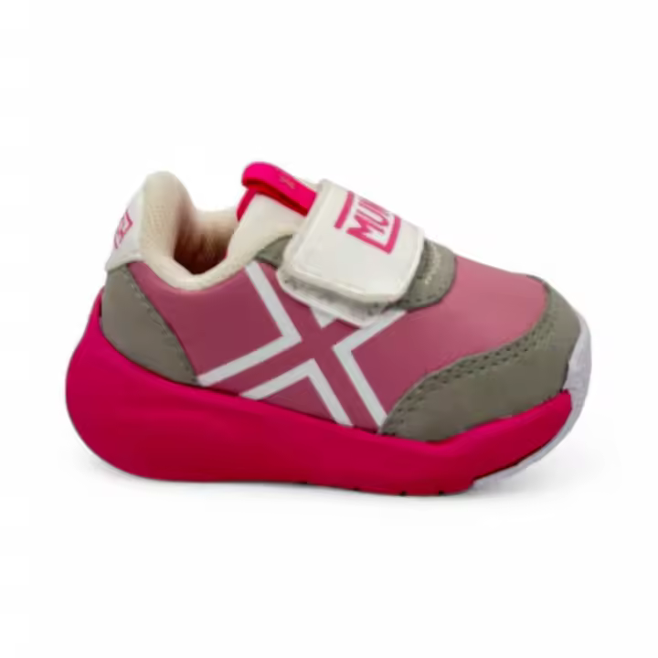 Zapatillas marca Munich para infantil en color rosa - 1
