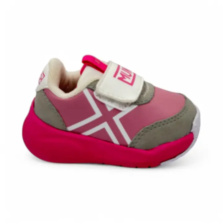 Zapatillas marca Munich para infantil en color rosa - 1