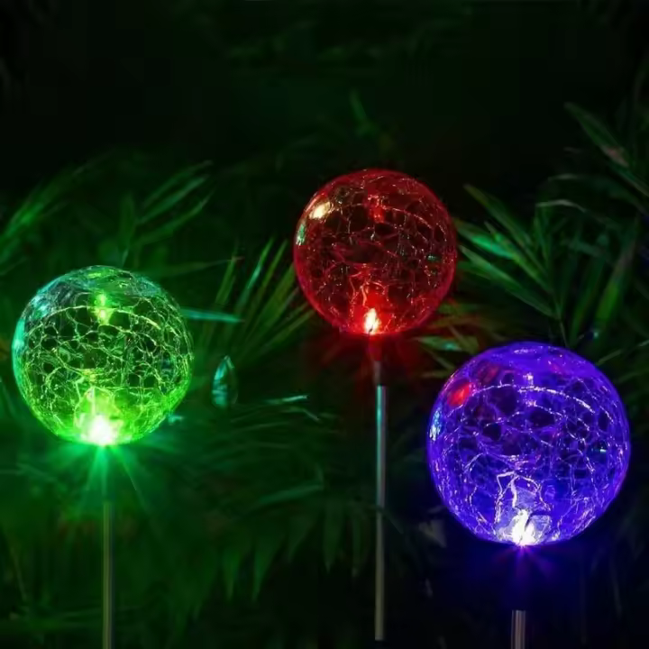 LOB Solair Extérieu lumineux Ave doubl LE dan un Boule D Verr fissuré Chang D couleu Pou un décoratio lumineus D Jardi E D Paysage. - 1