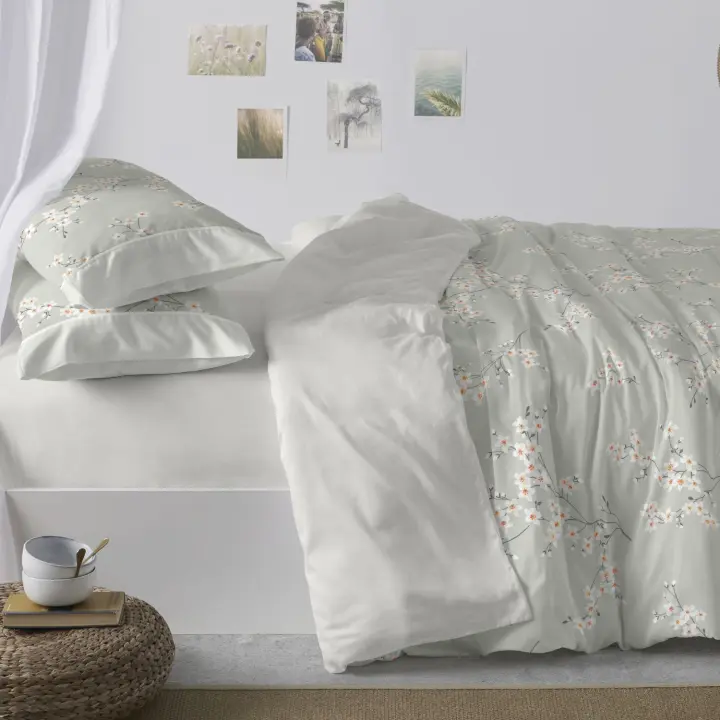 Juego de funda nórdica 50% algodón- 50% poliéster. Disponible en cama de 90 y 135cm. Color Jade y gris. Tacto suave. - 1