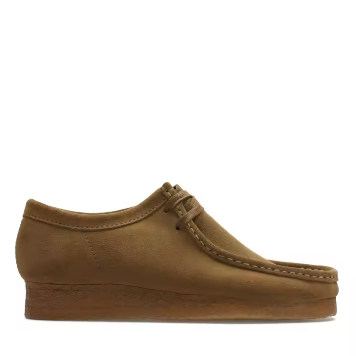 Zapatos Clarks Wallabee en Ante Suave - Suela de Crepe Gruesa - Color Cola - Perfectos con Jeans - 1