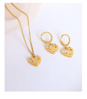 Encanto Gargantilla francesa con personalidad retro de circonita con forma de corazón de melocotón, pendientes de acero de titanio, collar, colgante de piedra preciosa CZ irregular en forma de corazón, resistente al agua, chapado en oro real 18 - details 7