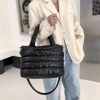 Bolso De Hombro De Nylon Puffer Para Mujer Invierno Bolso De Mano Chic Cuadrado Suave Cierre De Cremallera Estilo Versátil - details 27
