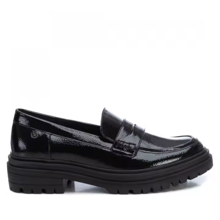 XTI BASIC 143516 Mocasines y náuticos mujer 33746 24I MOCASIN ANTIFAZ CHAROL NEGRO - 1