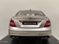 MERCEDES C63 AMG SILVER 1:18 GT SPIRIT GT462 - details 2