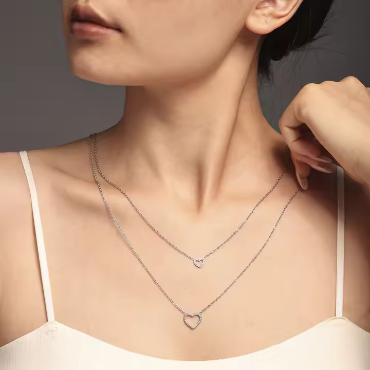 Encanto Niche Design Collar de mujer de doble capa Collar de acero no transparente incorporado CNC con circonita de corazón de lujo ligera - 1