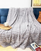 Manta de Piel Sintética Súper Caliente para Cama y el Sofá, Manta Lujosa Decorativa Medida 130 x 160 cm, Manta Acogedora Ultra Suave al Tacto Efecto Pelo - details 0