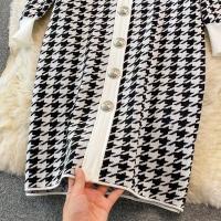 Vestido Largo De Punto Vintage REALEFT Para Mujer Cuello V Manga Larga Botones Estilo Clásico Otoño Invierno Talla Regular - details 9