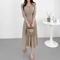 Vestido De Suéter Tejido Para Mujer Estilo Vintage A-Line Cuello V Manga Regular Botones Mid-Calf Talla Suave Otoño Invierno - details 14
