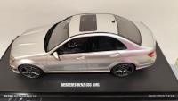 MERCEDES C63 AMG SILVER 1:18 GT SPIRIT GT462 - details 11